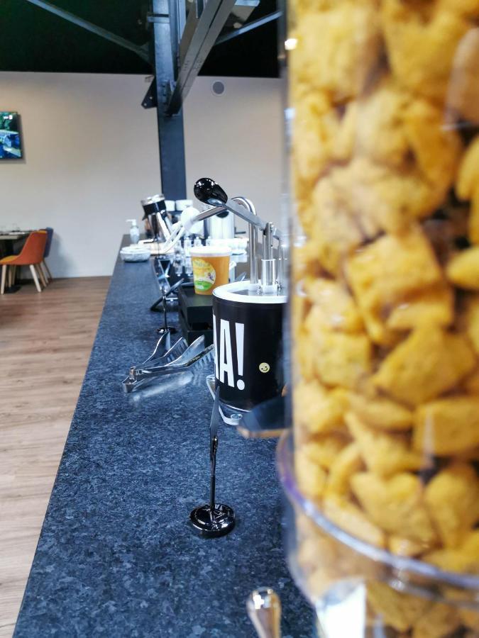 Aux Ateliers Hotell Miserey-Salines Eksteriør bilde